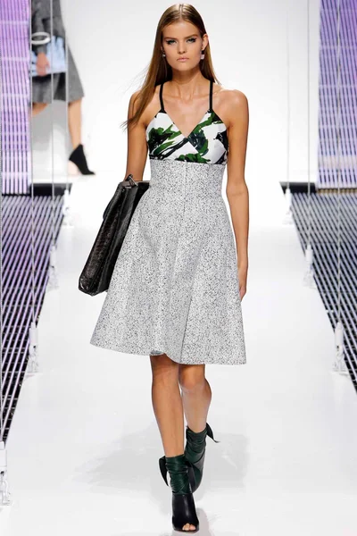 Look 56